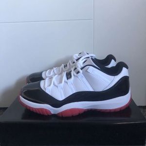 Jordan bred toe 11 lows